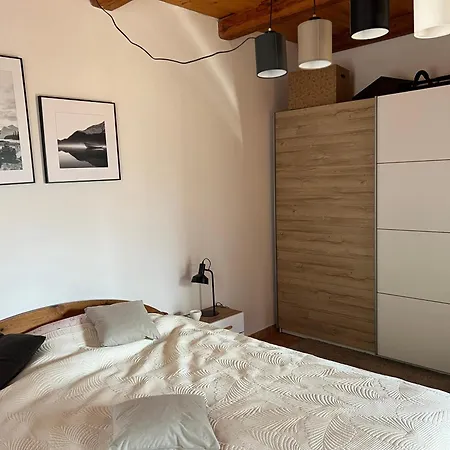 Apartment Silence Dzien Dobry Sniezko *